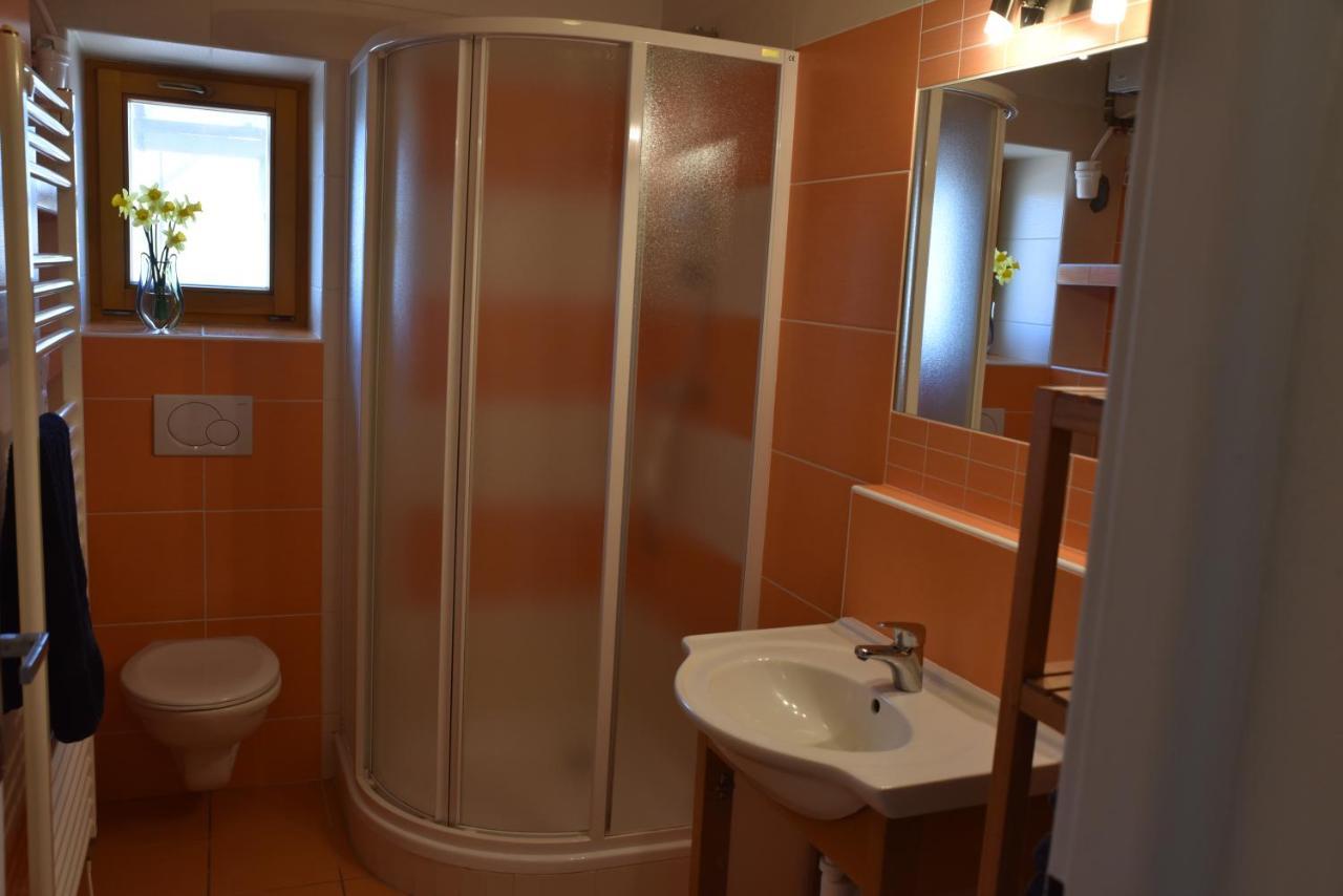 Apartman S Klavirem Lednice Bagian luar foto